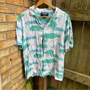 Chubbies Tropical Green and White Casual Shirt